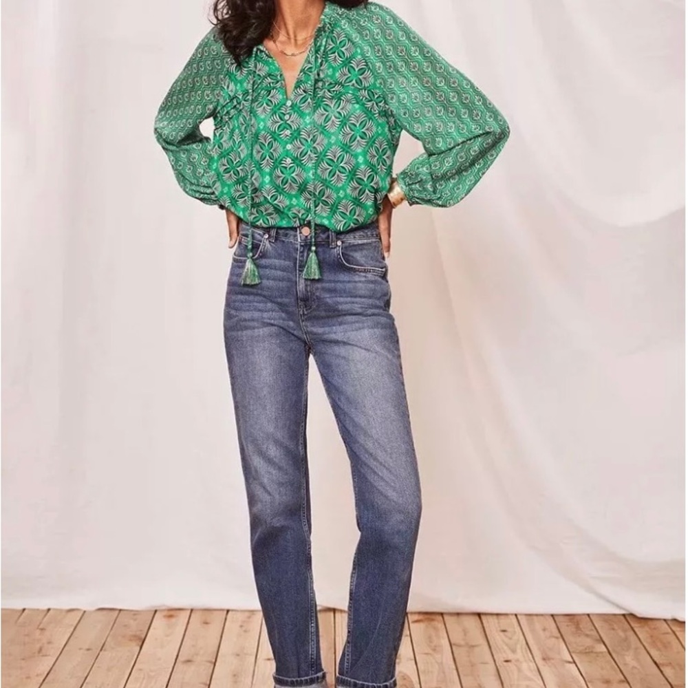 Green Patterned Women's Blouse - Picture 3 of 4